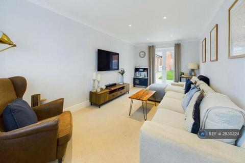 3 bedroom detached house to rent, Villard Close, Glos, GL19