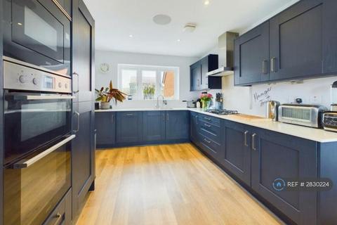 3 bedroom detached house to rent, Villard Close, Glos, GL19