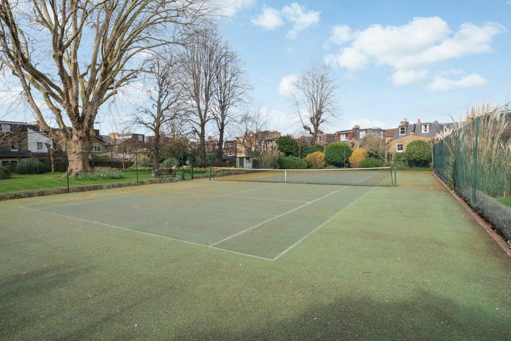 Tennis Courts