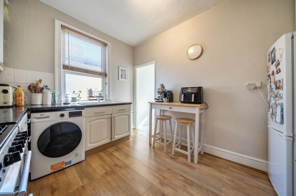 Kitchen angle 2