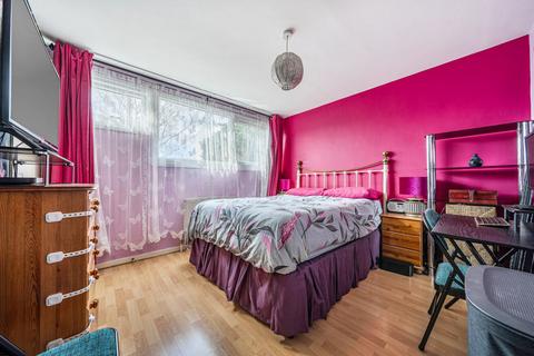 undefined, Craybury End, London SE9