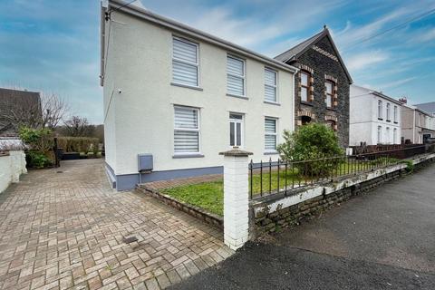 3 bedroom semi-detached house for sale, Heol Y Gors, Ammanford, SA18 1PT