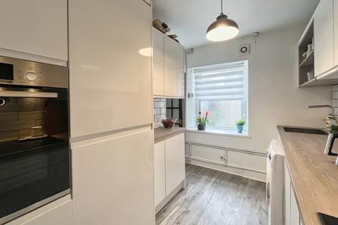 3 bedroom semi-detached house for sale, Heol Y Gors, Ammanford, SA18 1PT