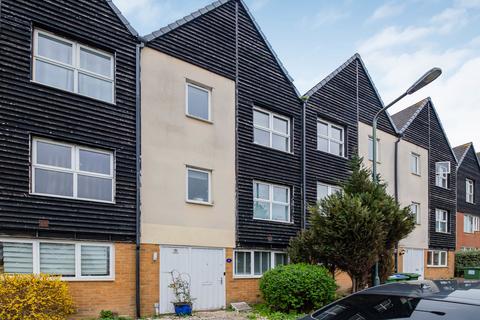 Cloudeseley Close, Sidcup