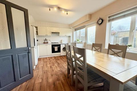 3 bedroom terraced house for sale, Avon Court, Whitley Bay NE25