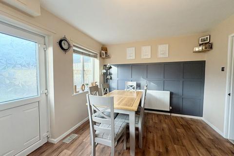 3 bedroom terraced house for sale, Avon Court, Whitley Bay NE25