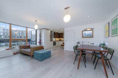 2 bedroom apartment to rent, Handsel Road, NW6 - TWO DOUBLE BEDS, TWO BATH, ROOF TERRACE