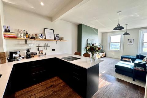 2 bedroom flat for sale, Percy Park, Tynemouth NE30