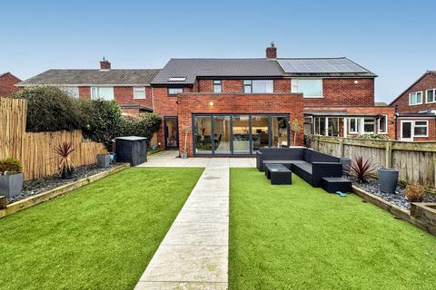 4 bedroom semi-detached house for sale, Beresford Road, Cullercoats NE30