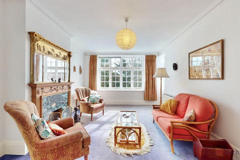 undefined, Langbourne Avenue, Highgate, N6