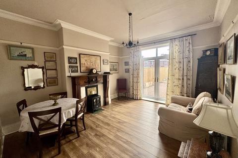 4 bedroom semi-detached house for sale, Marden Road South, Whitley Bay NE25