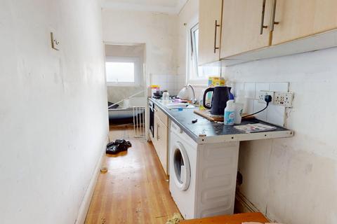 1 bedroom flat for sale, South Avenue, Southend-on-Sea, SS2