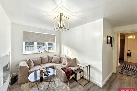 2 bedroom ground floor flat for sale, Maypole Close, Maypole, Birmingham, B14