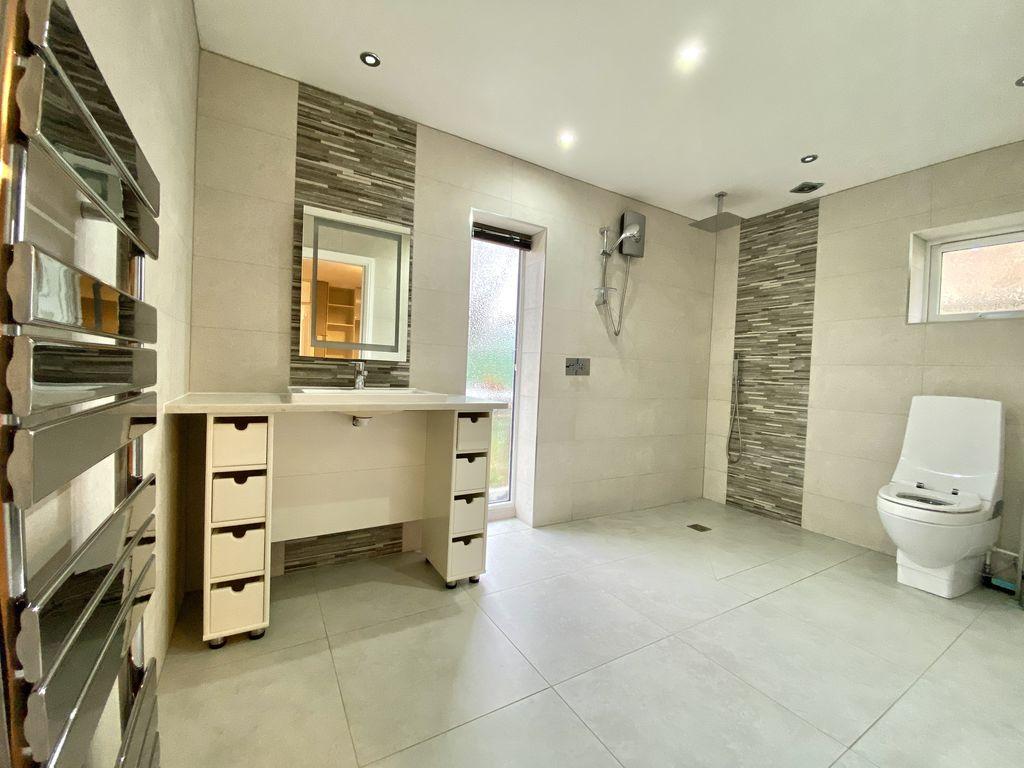 En-Suite Wet Room