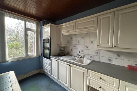 2 bedroom detached house for sale, Bryn Road, Llanfairfechan