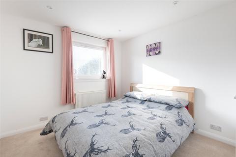 3 bedroom end of terrace house for sale, Dreelside, Fife KY10