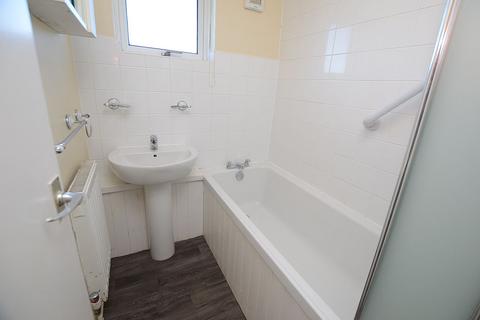 3 bedroom semi-detached house for sale, 19 Gayle Road, Tattershall