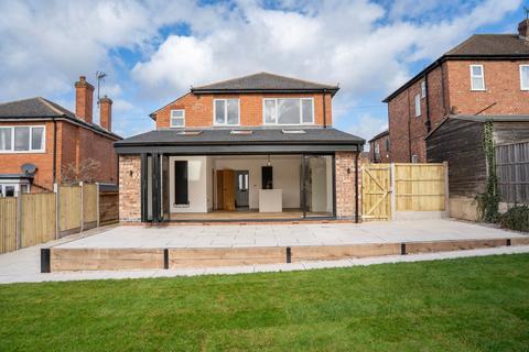 3 bedroom detached house for sale, Midland Avenue, Stapleford, NG9