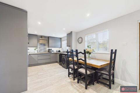 3 bedroom terraced house for sale, Brixham Close, Stevenage SG1