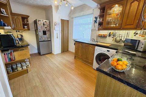 3 bedroom semi-detached house for sale, Avondale Avenue, Newcastle Upon Tyne NE12