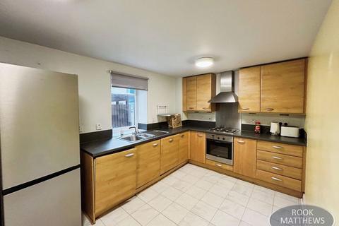 2 bedroom flat to rent, Knightsbridge Court, Newcastle Upon Tyne NE3