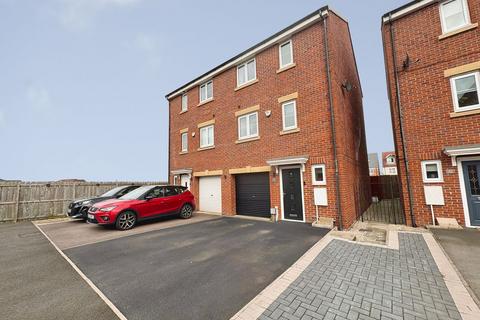 Hexham Gardens, Blyth NE24