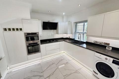 undefined, Grove Park Avenue, Newcastle Upon Tyne NE3