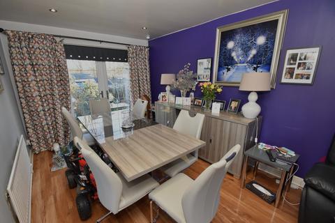 undefined, Raeswood Drive, Crookston, Glasgow, G53 7LB