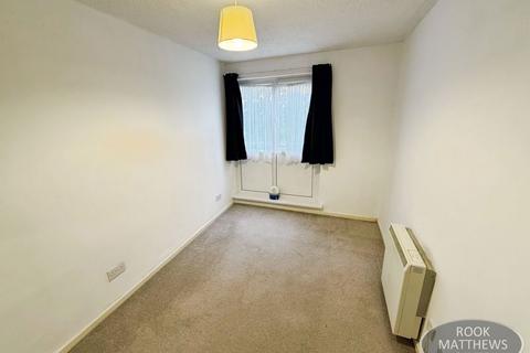 2 bedroom ground floor flat for sale, Akeld Court, Newcastle Upon Tyne NE3