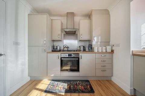 2 bedroom semi-detached house for sale, Hawkinge