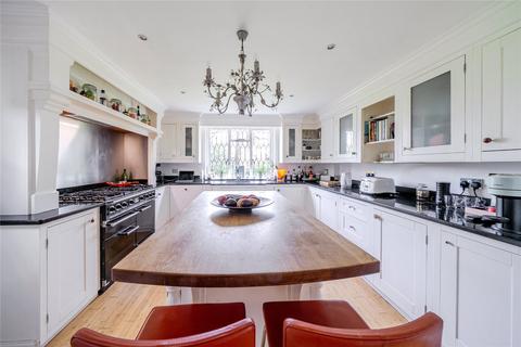 4 bedroom detached house for sale, Oakwood Close, Chislehurst