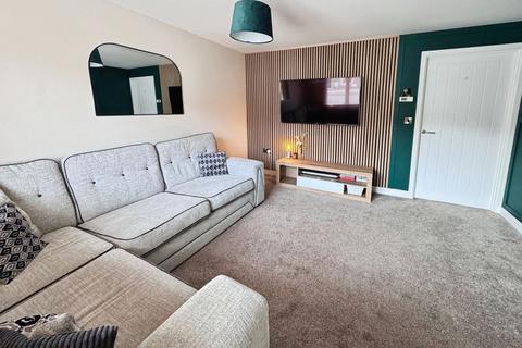 2 bedroom end of terrace house for sale, Skylark Grove, Ryton NE40