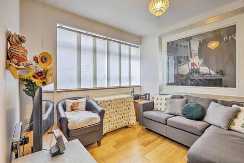 undefined, Lindale Close, Northampton