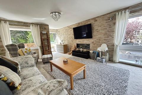 Thornhill Road, Newcastle Upon Tyne NE12