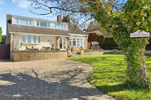 5 bedroom detached bungalow for sale, 11 Lynwood Close, Newcastle Upon Tyne NE20