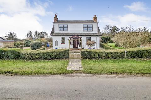 2 bedroom detached house for sale, Park Road, Morpeth NE65
