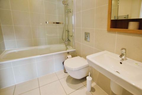 2 bedroom apartment for sale, Grove Park Oval, Newcastle Upon Tyne NE3