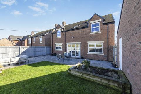4 bedroom detached house for sale, Somerset Avenue, Alnwick NE66