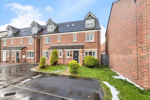 4 bedroom semi-detached house for sale, Halton Grove, Blyth NE24