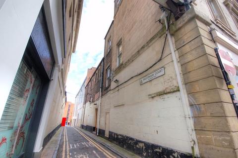 2 bedroom apartment to rent, Falconers Court, Newcastle Upon Tyne NE1
