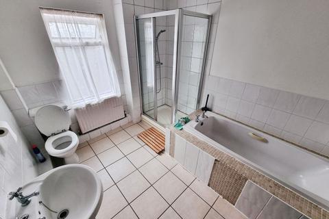 2 bedroom apartment for sale, Hawthorn Street, Newcastle upon Tyne NE15