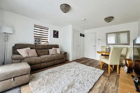 2 bedroom semi-detached house for sale, Grayling Way, Ryton NE40