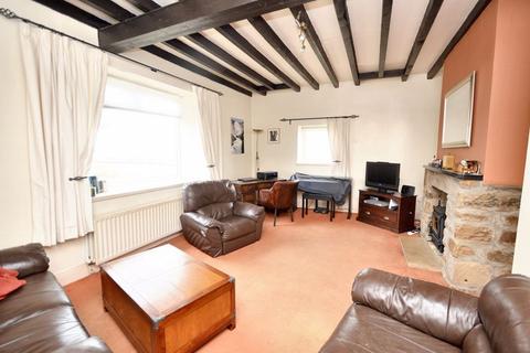 4 bedroom house for sale, Farm Court, Morpeth NE61