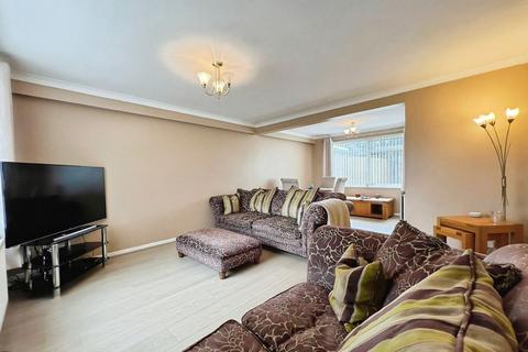 4 bedroom semi-detached house for sale, Merlay Drive, Newcastle Upon Tyne NE13