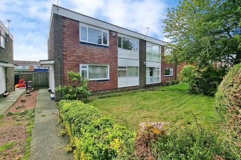 2 bedroom flat for sale, Denham Walk, Newcastle Upon Tyne NE5