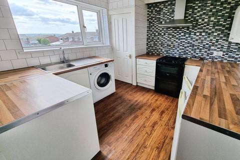 2 bedroom flat for sale, Denham Walk, Newcastle Upon Tyne NE5