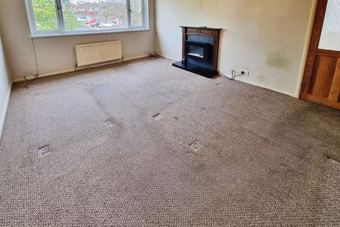 2 bedroom flat for sale, Denham Walk, Newcastle Upon Tyne NE5