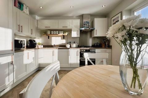 3 bedroom terraced house for sale, Dixon Close, Newcastle Upon Tyne NE20