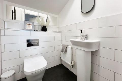 3 bedroom terraced house for sale, Dixon Close, Newcastle Upon Tyne NE20