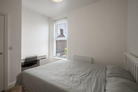 2 bedroom apartment to rent, Queens Road, Newcastle Upon Tyne NE2
